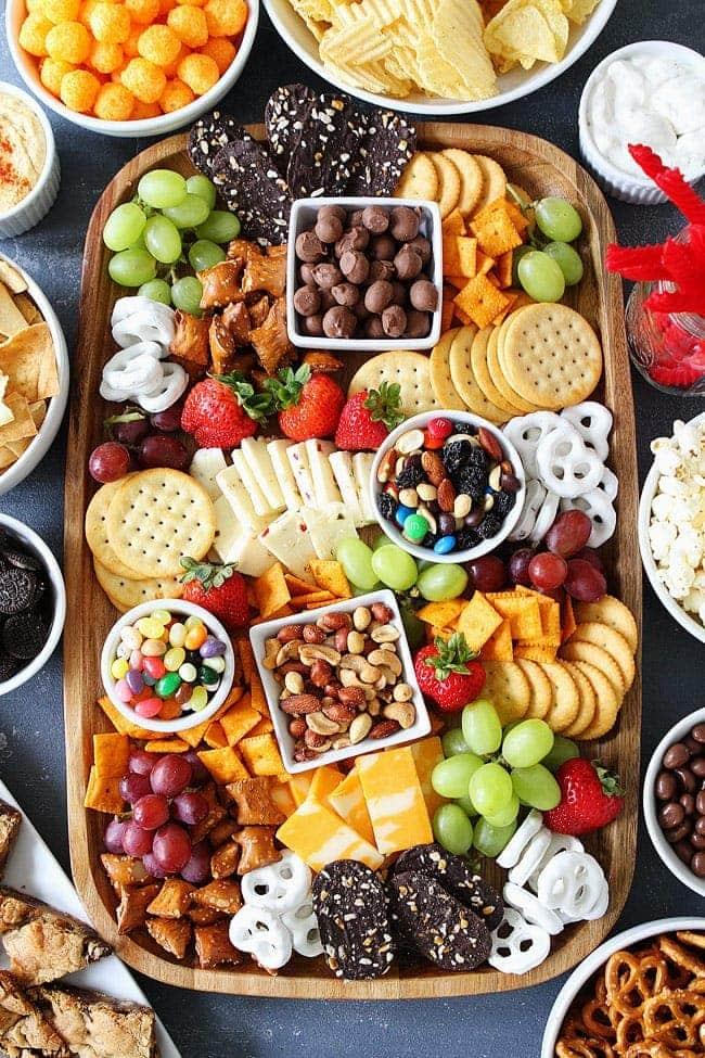 Delightful Snack Ideas‍ to ⁢Enhance ‍the Festive Atmosphere